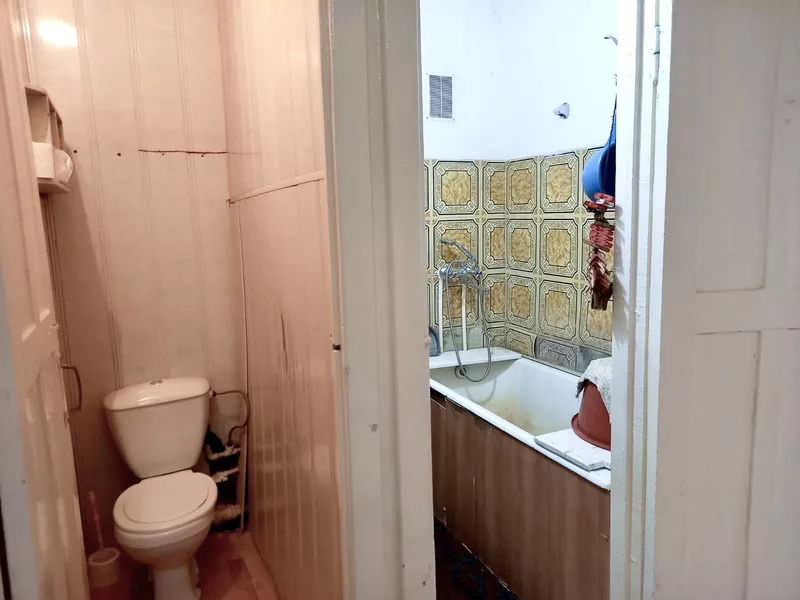 Продается 4-комнатная квартира,  63, 25 м²,  этаж 1/5 — Жезказган,  6 мкр 9